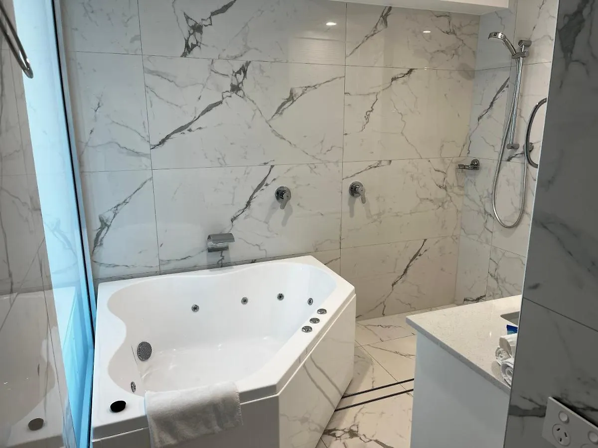 Apartment Beachfront Towers Maroochydore