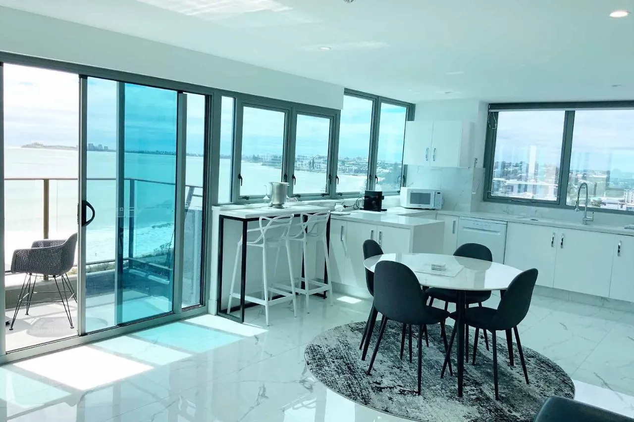 Apartment Beachfront Towers Maroochydore