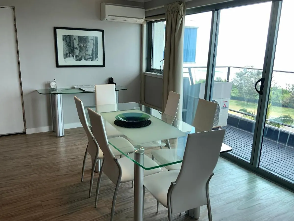 Beachfront Towers Maroochydore Apartment