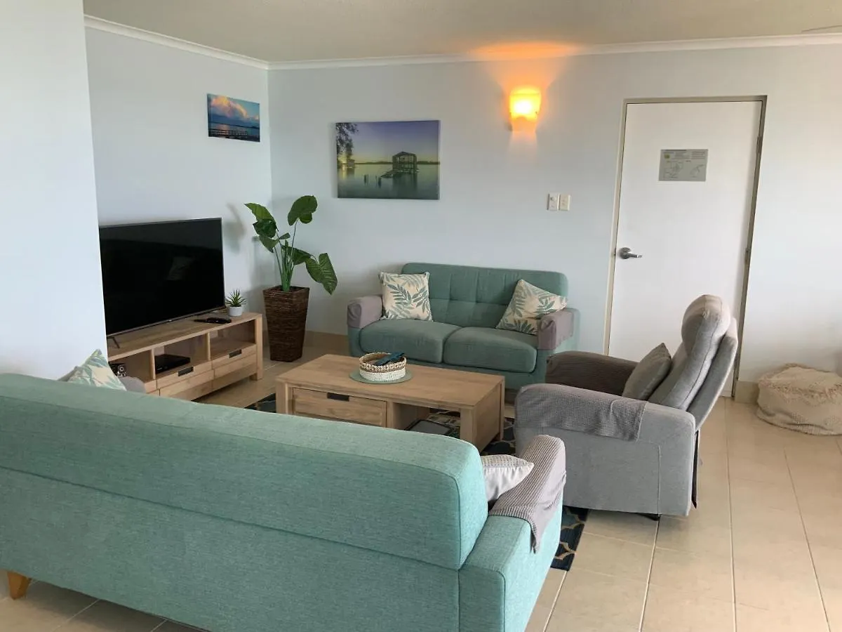 Beachfront Towers Maroochydore 0*,  Australia
