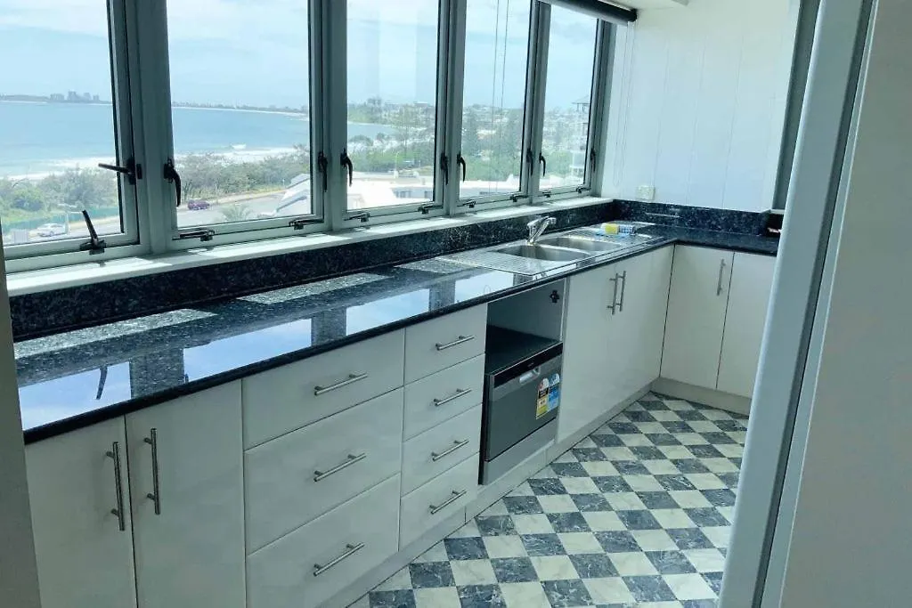 Beachfront Towers Maroochydore Apartment